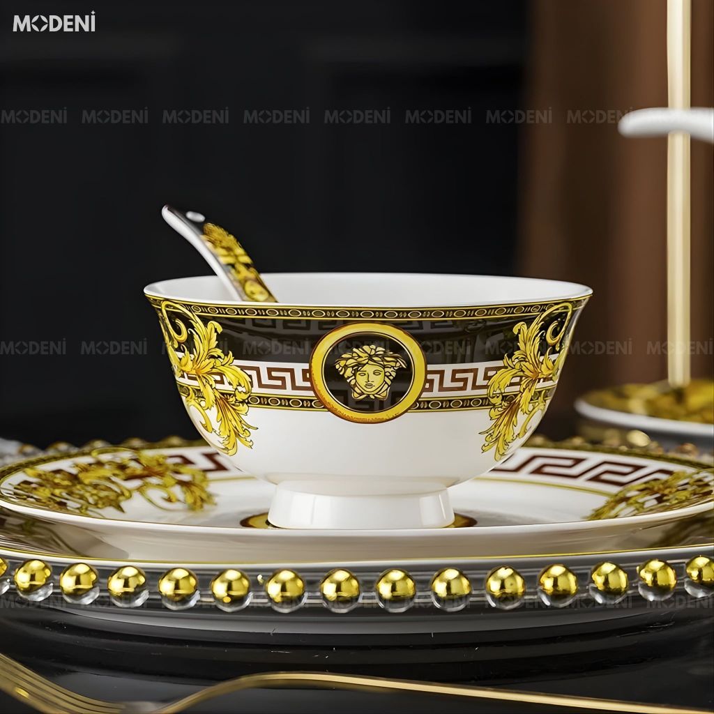 Bộ Chén Đĩa Sứ Xương Cao Cấp Regalia – Họa Tiết Baroque Hoàng Kim Quyền Quý, Biểu Tượng Đẳng Cấp Của Bàn Tiệc Sang Trọng