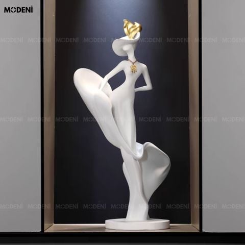  Tượng Trang Trí Luna Composite Cao Cấp Đúc Nguyên Khối, Biểu Tượng Sự Tự Tin – Điểm Nhấn Cho Kệ Tủ Hiện Đại 
