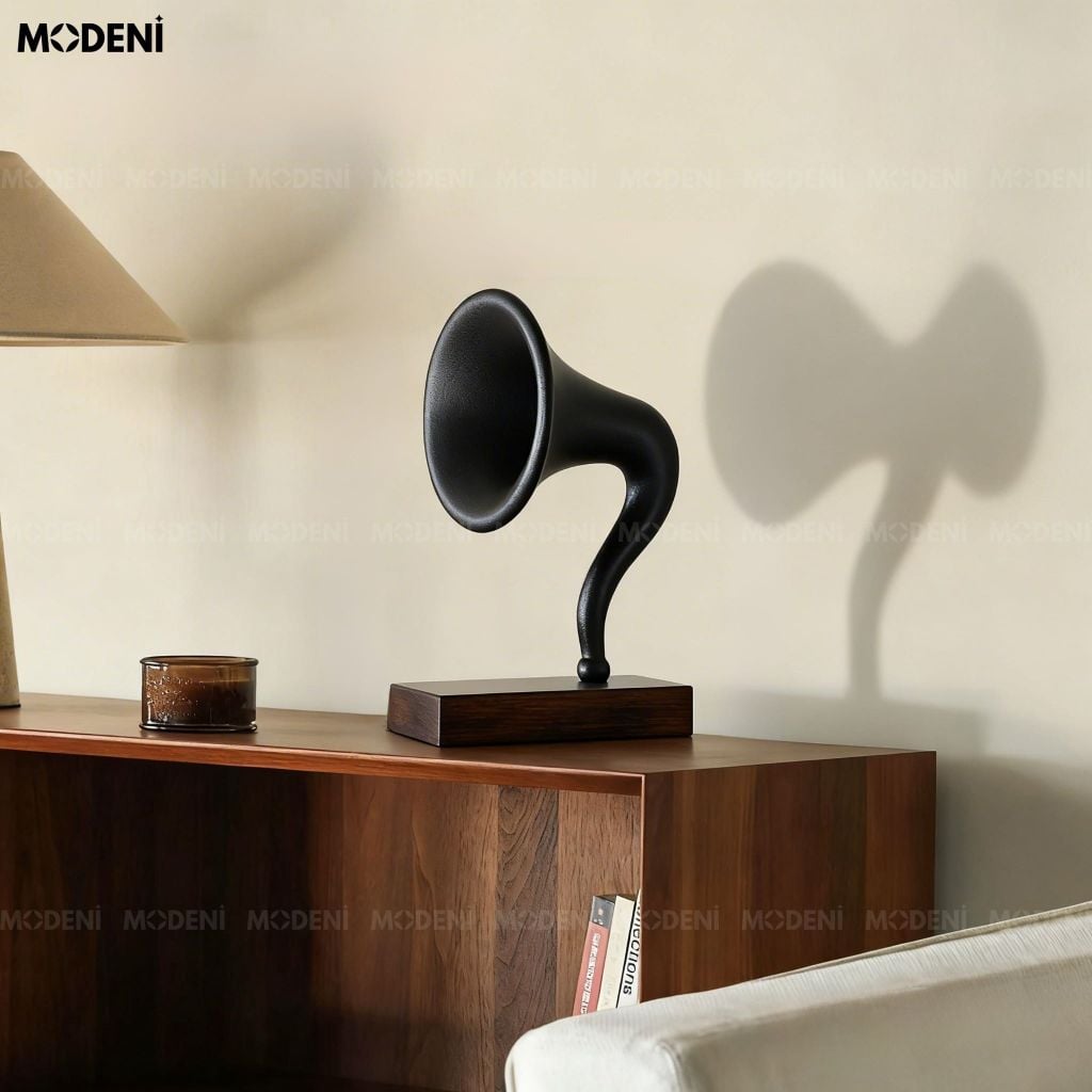 Tượng Trang Trí Misical Cao Cấp – Thiết Kế Loa Kèn Độc Đáo, Nét Đẹp Hoài Cổ Pha Lẫn Hiện Đại Sang Trọng