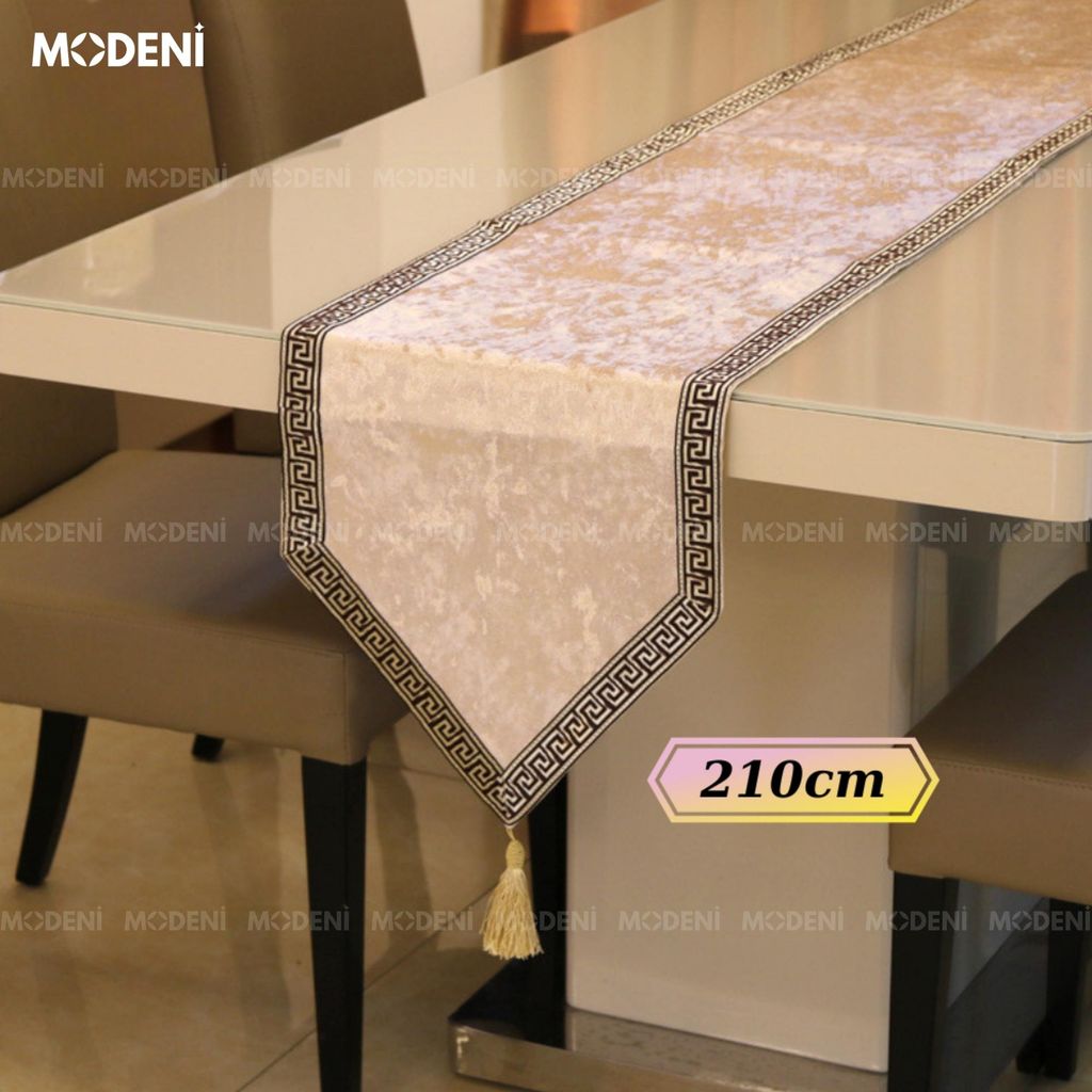 Khăn Runner Laurel – Vải Polyester Nhung Ánh Kim, Viền Họa Tiết Hy Lạp – Dài 210cm – Decor Bàn Ăn Sang Trọng & Đẳng Cấp