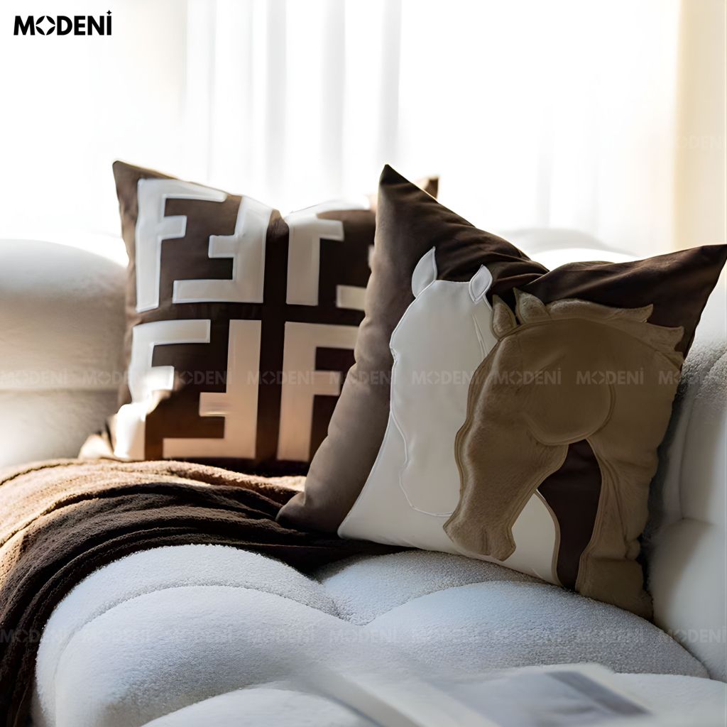 Vỏ Gối Sofa Dreamline – Vải Jackquard Phối Chenille Nhung Họa Tiết Ngựa Nổi May Ghép Tối Giản