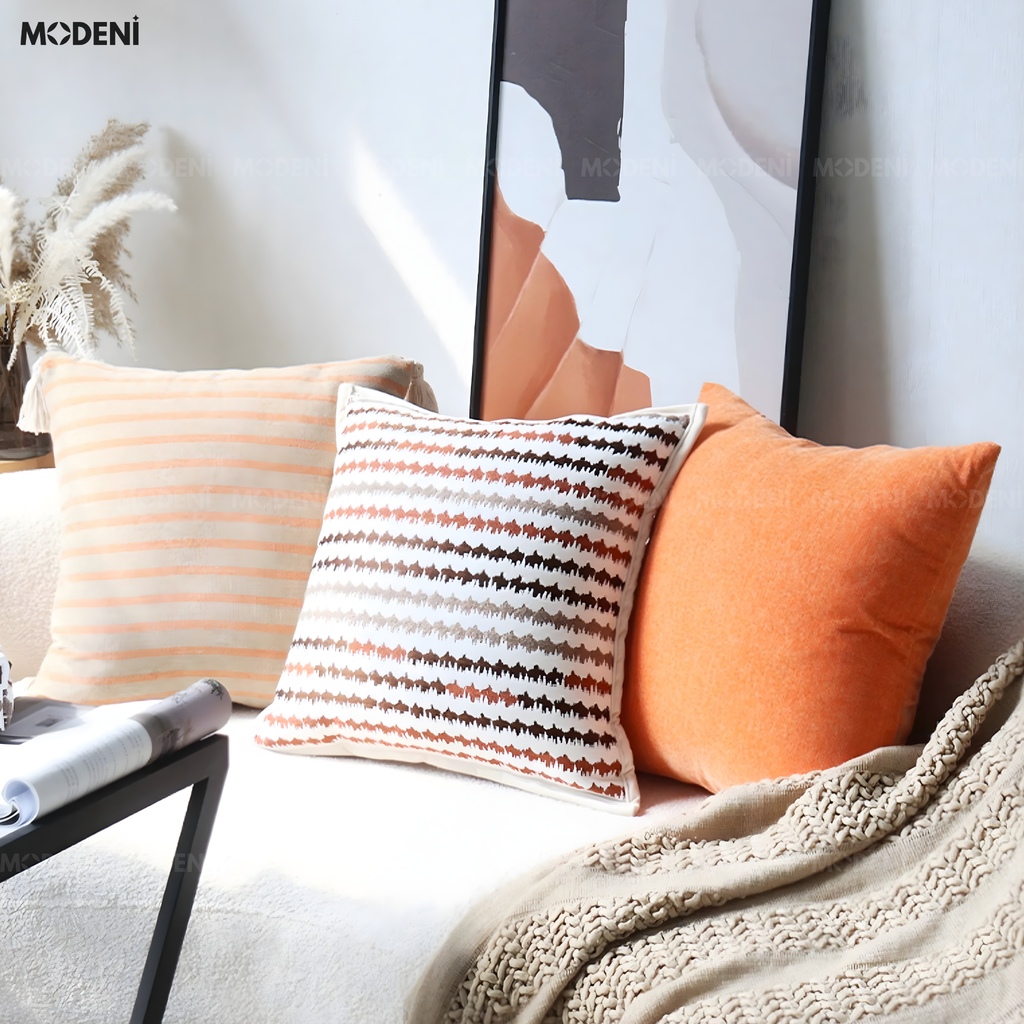 Vỏ Gối Sofa Flow – Vải Chenille Họa Tiết Zigzag May Nổi Tối Giản