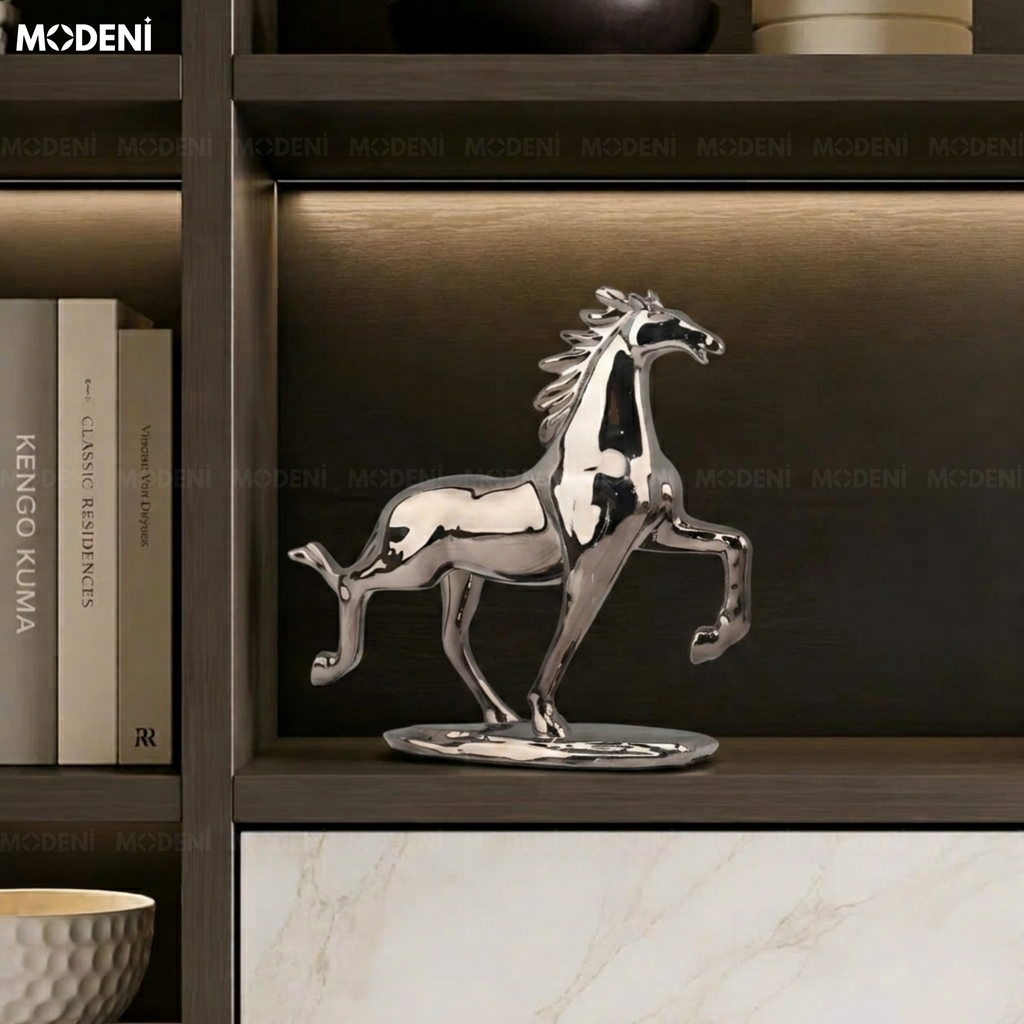 Tượng Trang Trí Ngựa Chạy Ravix Black – Decor Hiện Đại Mạ Gương – Biểu Tượng Quyền Lực & Thành Công