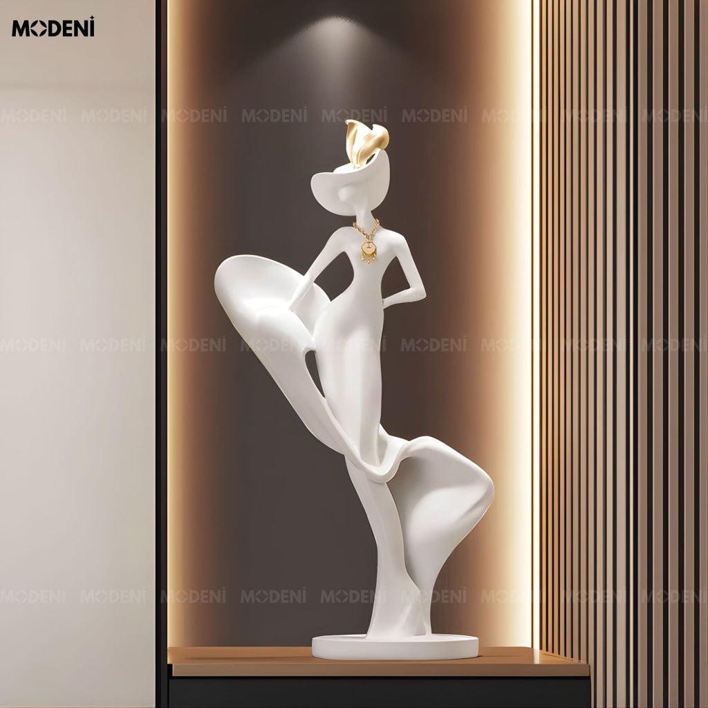 Tượng Trang Trí Luna Composite Cao Cấp Đúc Nguyên Khối, Biểu Tượng Sự Tự Tin – Điểm Nhấn Cho Kệ Tủ Hiện Đại