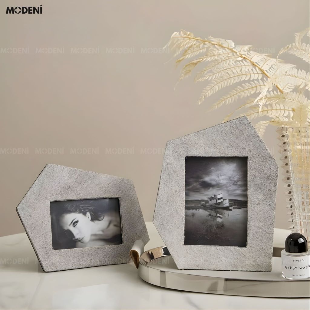 Set Khung Ảnh Savage Gỗ Phối Lông Ngựa Trắng Cao Cấp Sang Trọng Cho Không Gian Hiện Đại