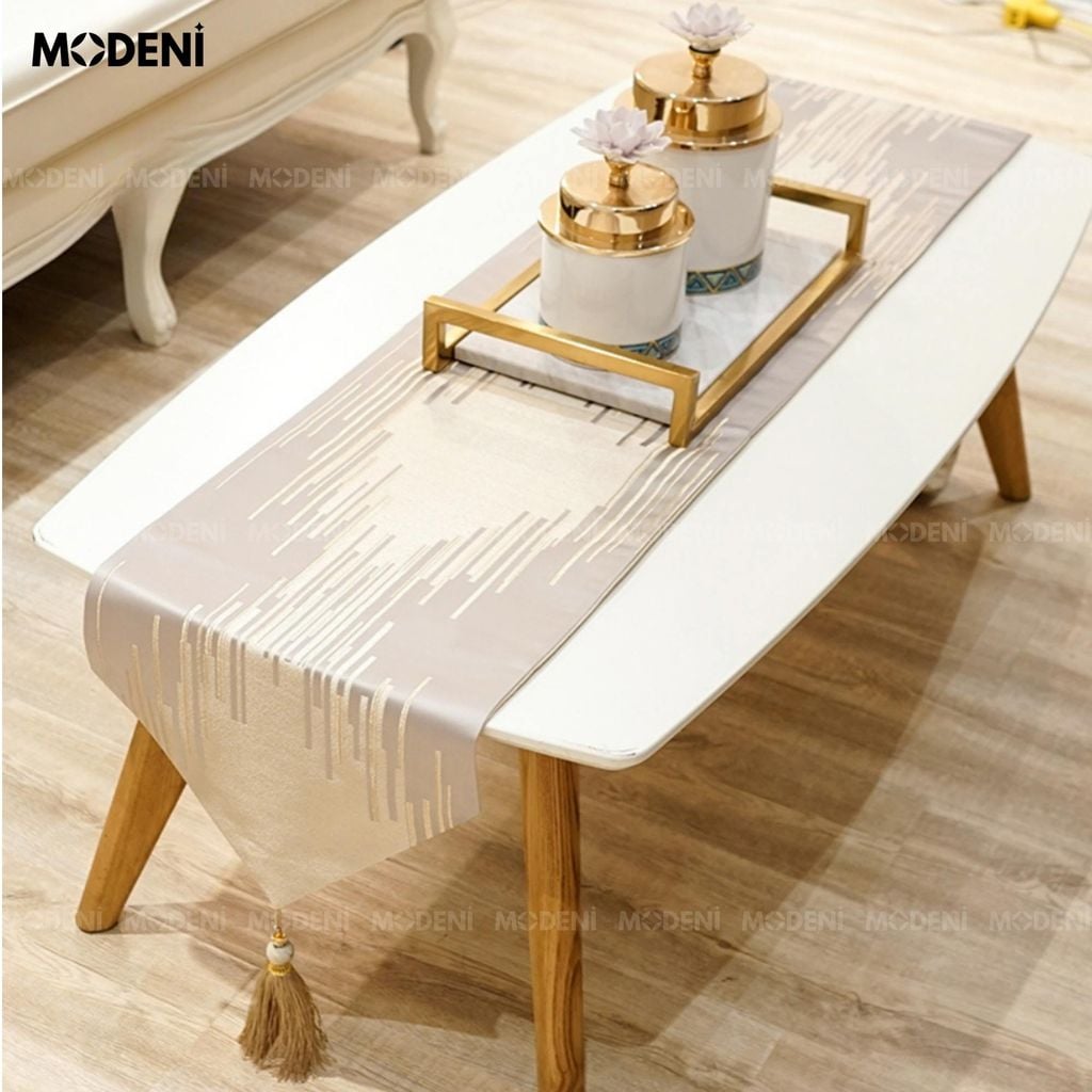 Khăn Trải Bàn Sunny Cao Cấp – Vải Polyester Ánh Vàng Phối Tua Rua – Decor Bàn Sofa, Bàn Ăn Hiện Đại Sang Trọng