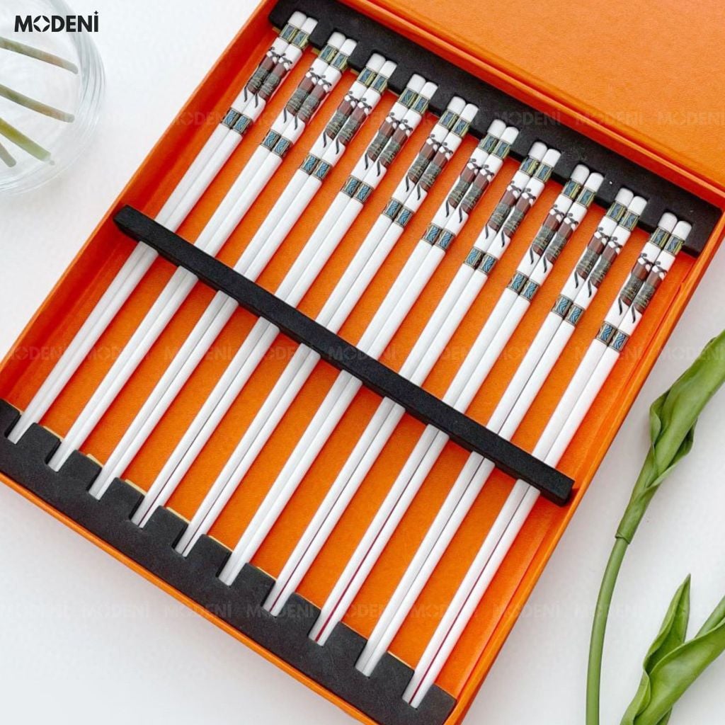 Set Đũa Sứ Golden Chariot Cao Cấp - Quà Tặng Lý Tưởng Cho Bạn Bè Người Thân, Bày Trí Bàn Tiệc Sang Trọng Đẳng Cấp