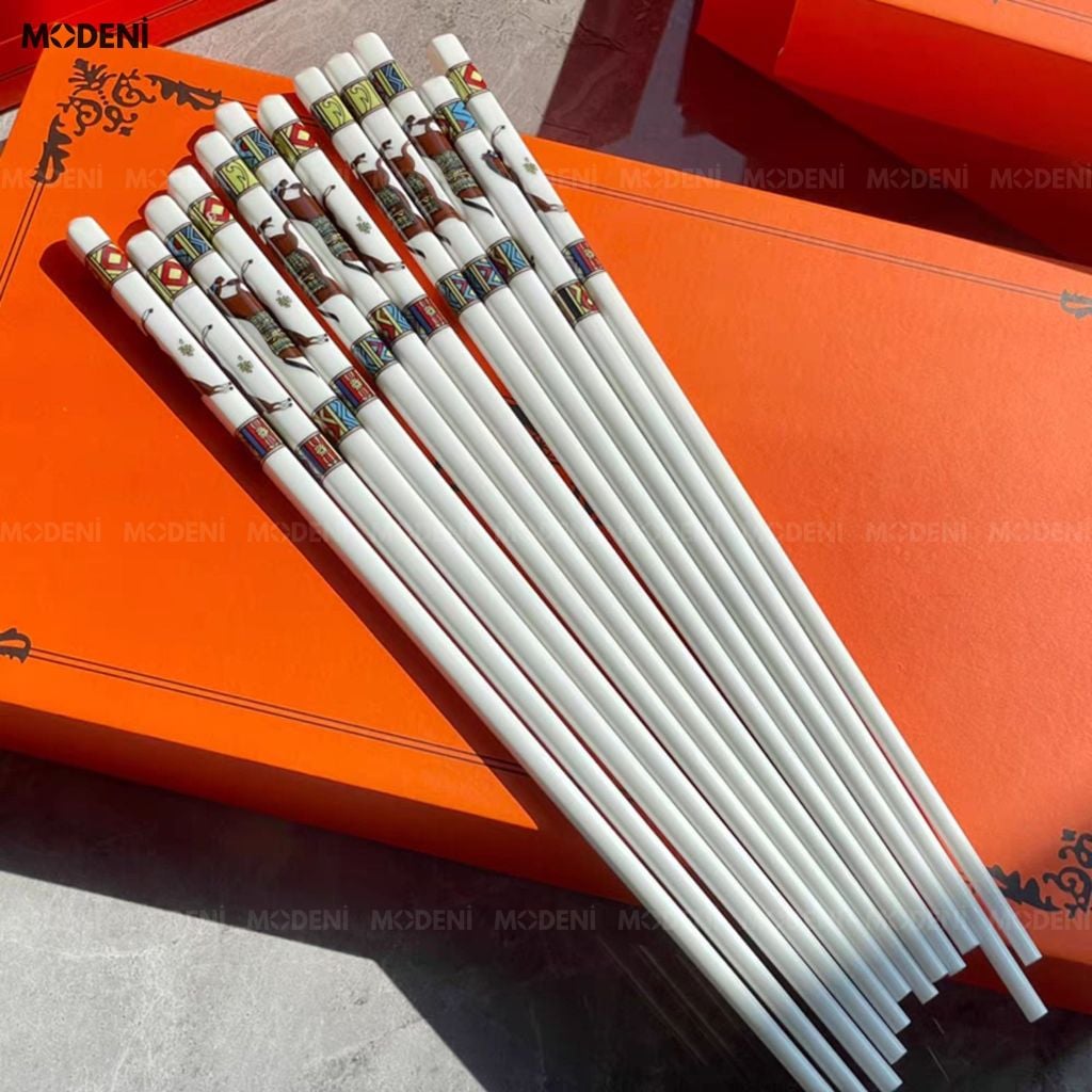 Set Đũa Sứ Golden Chariot Cao Cấp - Quà Tặng Lý Tưởng Cho Bạn Bè Người Thân, Bày Trí Bàn Tiệc Sang Trọng Đẳng Cấp