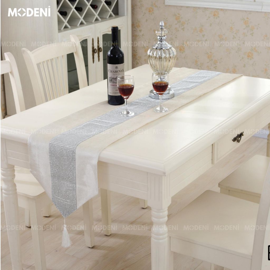Khăn Trải Bàn Glassy Pha Lê Ánh Bạc Sang Trọng – Table Runner Dài 250cm – Decor Bàn Ăn, Bàn Tiệc, Biệt Thự Hiện Đại