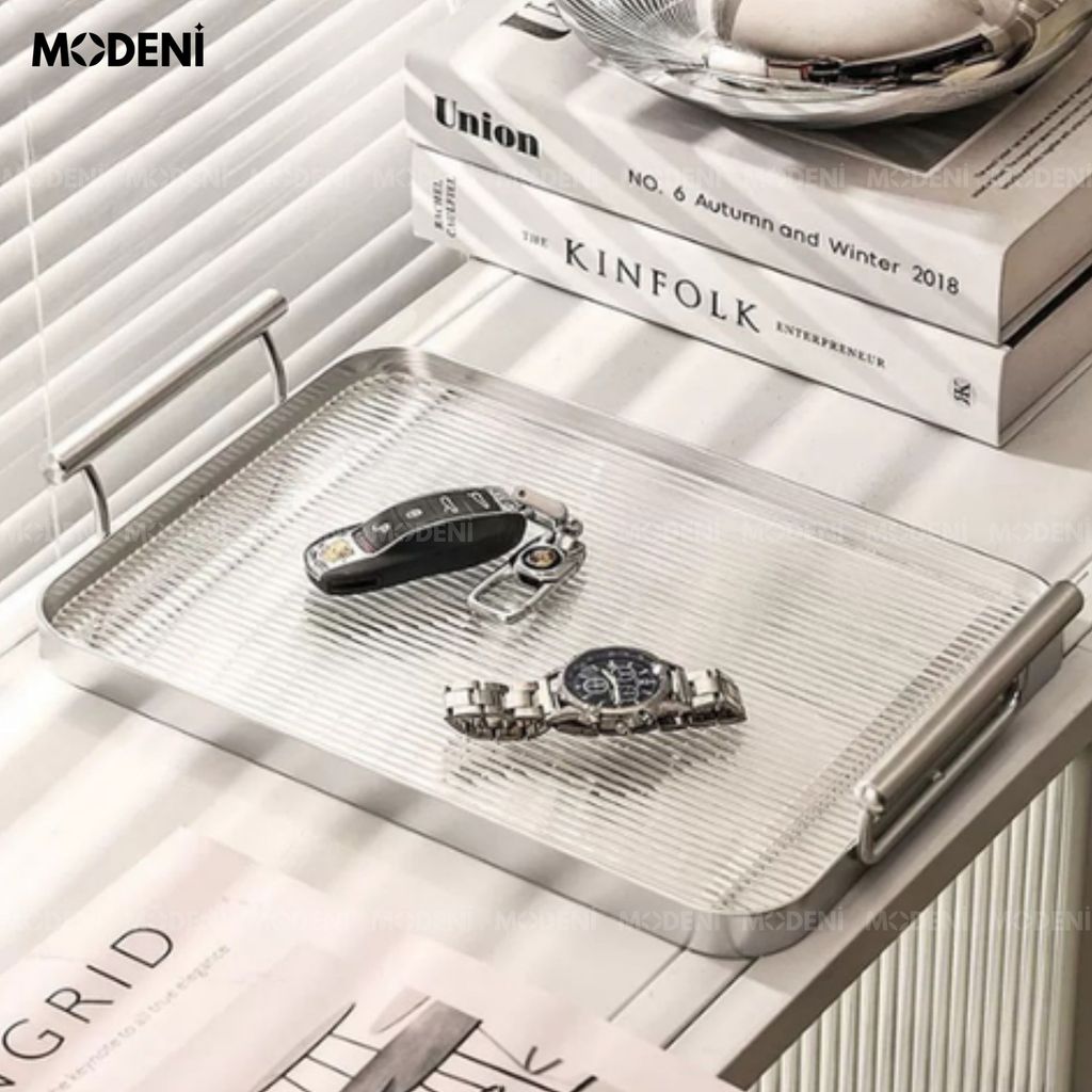 Khay Oriana Silver – Khay Decor Bắc Âu Sang Trọng – Tay Cầm Vàng Tinh Tế, Đựng Bánh Kẹo, Đồ Uống