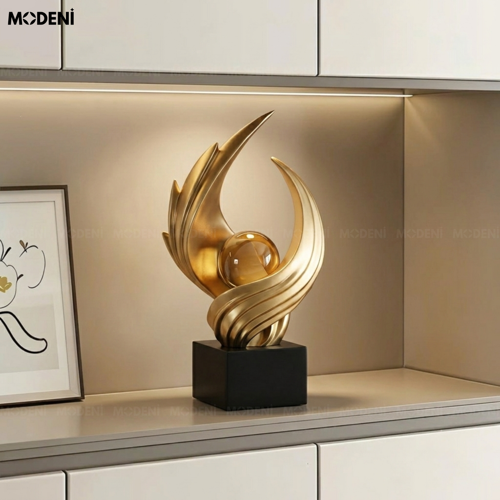 Tượng Aurel Gold - Resin cao cấp vàng ánh kim phối cầu thủy tinh trang trí mọi không gian