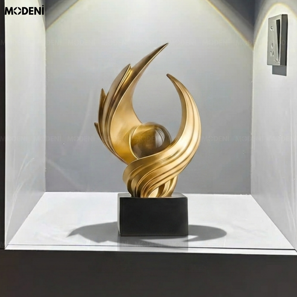 Tượng Aurel Gold - Resin cao cấp vàng ánh kim phối cầu thủy tinh trang trí mọi không gian