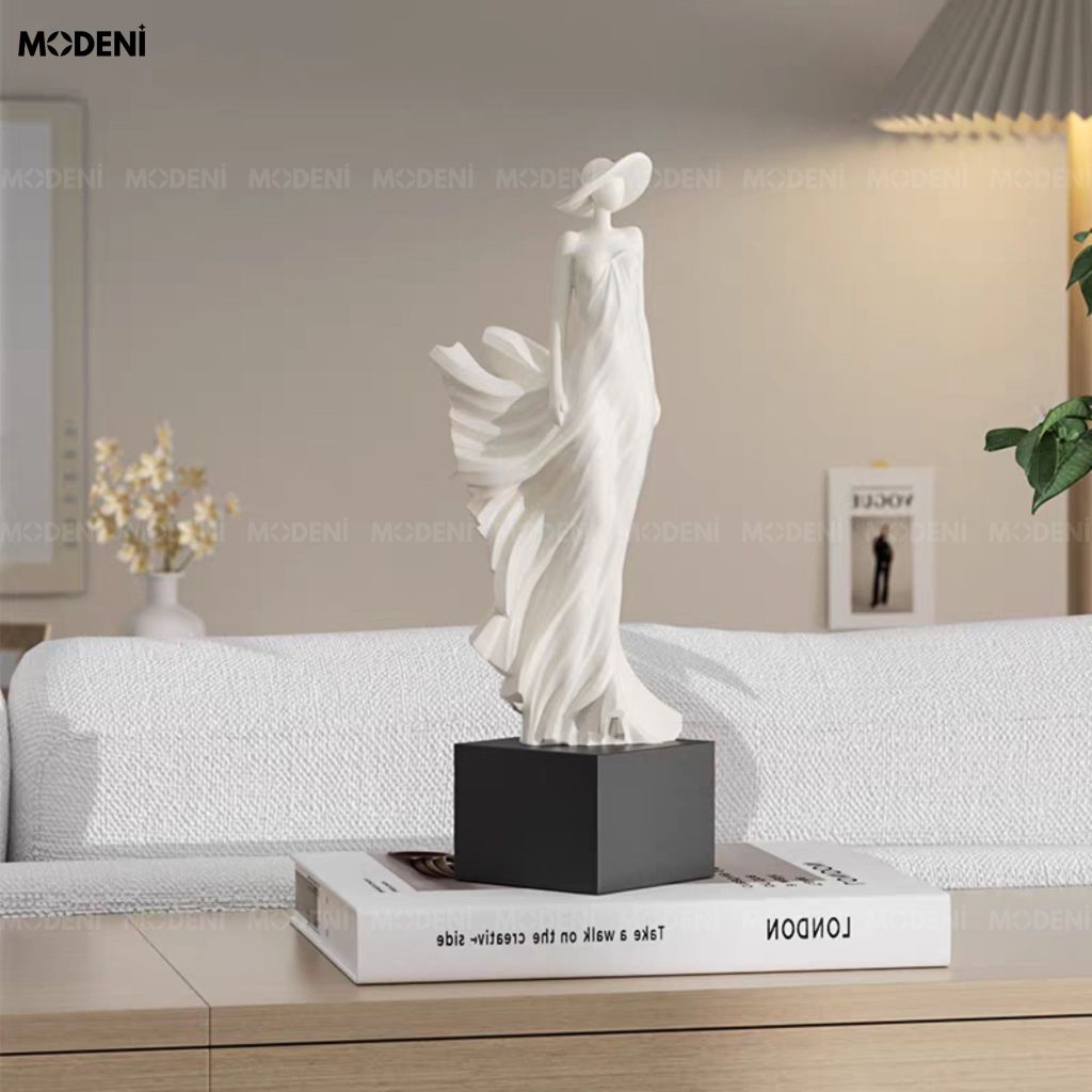 Tượng Trang Trí Elaris Composite Cao Cấp Đúc Nguyên Khối Cho Phòng Khách Sang Trọng