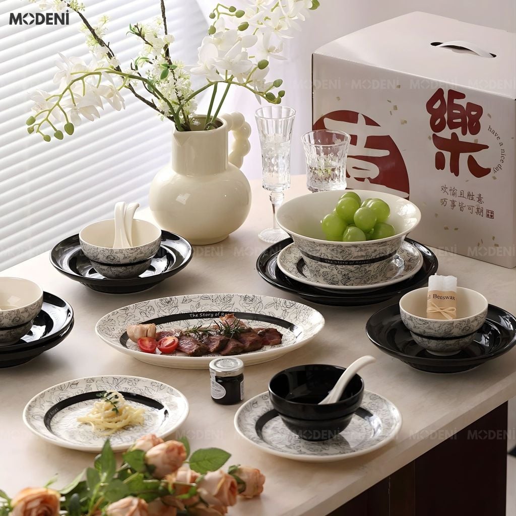 Bộ Chén Đĩa Sứ Tráng Men Cao Cấp Roseline – Họa Tiết Hoa Hồng Pháp Cổ Điển, Tông Đen Trắng Thanh Lịch Chuẩn Bàn Tiệc Parisian Chic