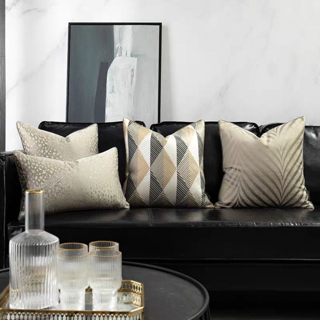 Vỏ Gối Sofa Ribbon – Vải Jackquard Kết Hợp Nhung Họa Tiết Đốm Loang May Khóa Ẩn Phong Cách Hiện Đại