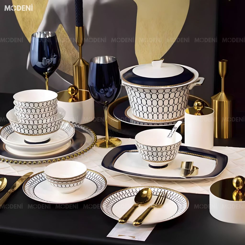 Bộ Chén Đĩa Sứ Xương Cao Cấp Aurelius – Họa Tiết Vòng Liên Hoàn Vàng Kim Trên Nền Xanh Navy Sang Trọng, Tôn Vinh Nghệ Thuật Bàn Tiệc Tinh Tế
