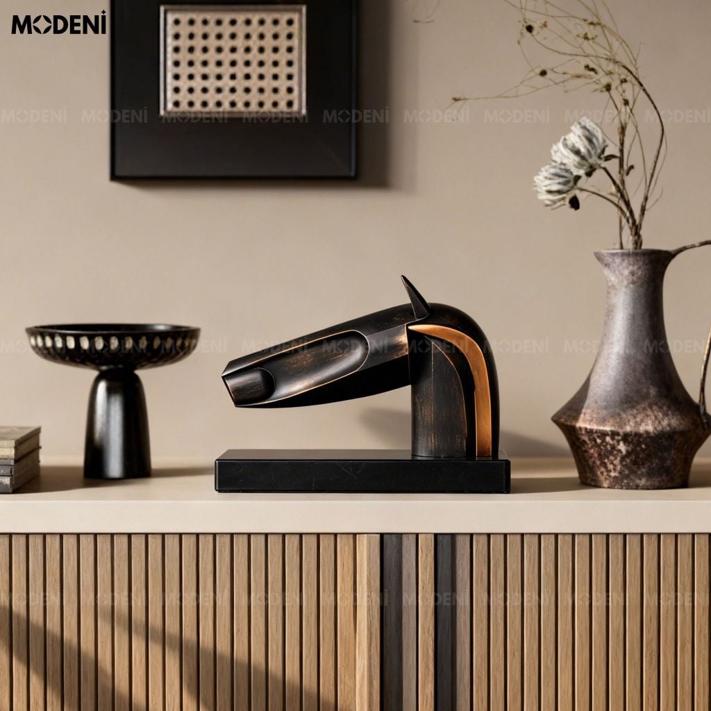 Tượng Trang Trí Equis Cao Cấp – Tuyệt Tác Trừu Tượng Thượng Lưu, Biểu Tượng Sức Mạnh & Khát Vọng Vương Giả