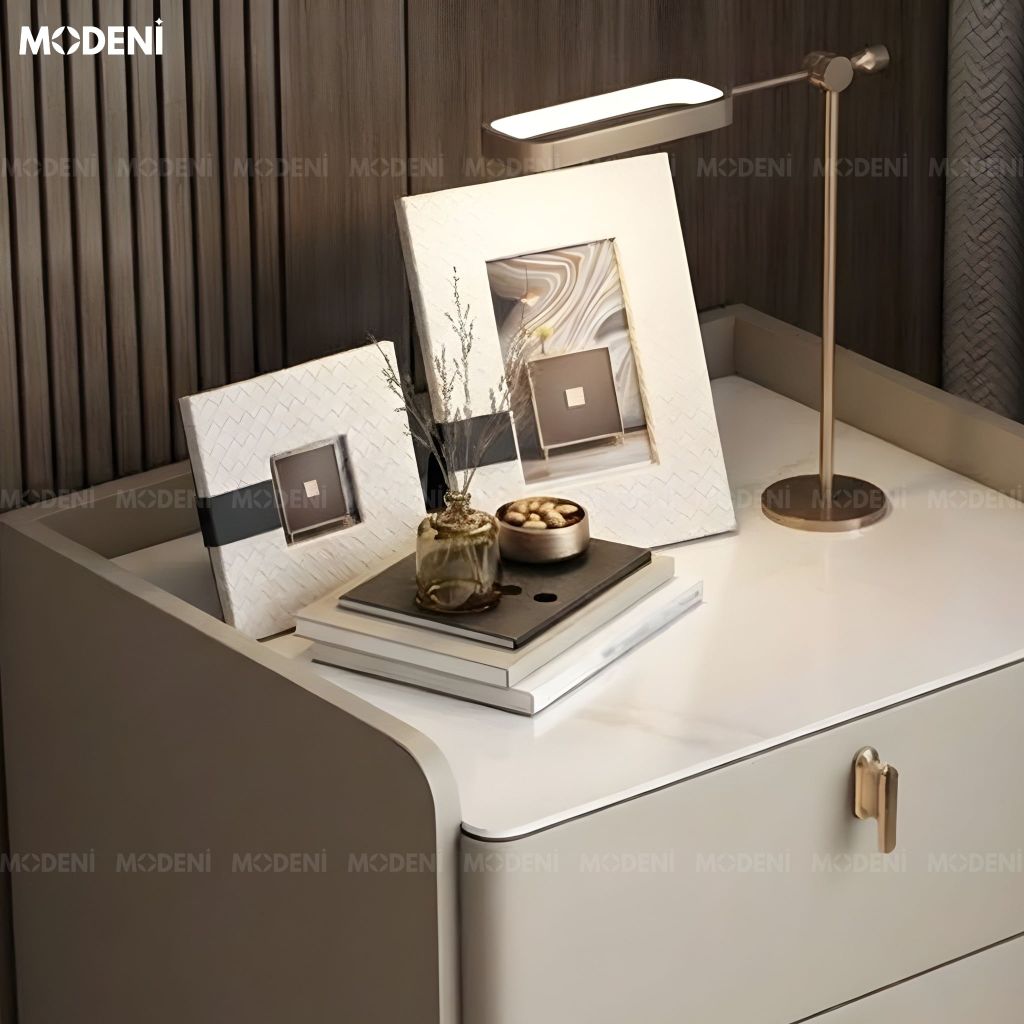 Set Khung Ảnh Remy Trắng Da Kết Hợp Vải Nhung Cao Cấp Cho Không Gian Hiện Đại Sang Trọng