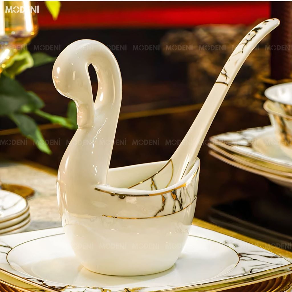 Bộ Chén Đĩa Sứ Xương Cao Cấp Marva – Họa Tiết Vân Đá Cẩm Thạch Phối Viền Vàng Kim, Biểu Tượng Của Sự Thanh Lịch Và Quyền Quý Trên Bàn Tiệc Sang Trọng