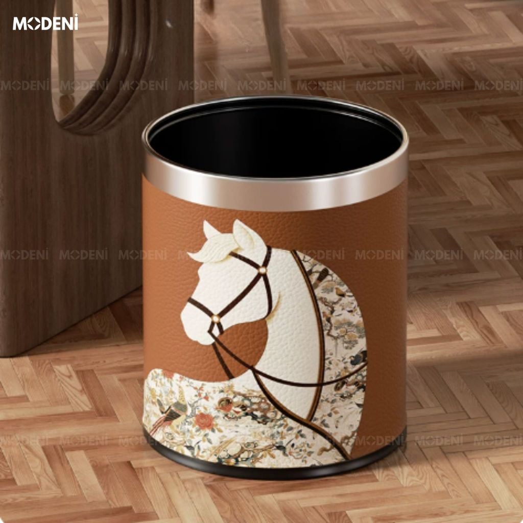 Thùng Rác Decor Cavallo Kim Loại Phối Da Cao Cấp Nghệ Thuật Hoàng Gia Nổi Bật Bức Họa Bạch Mã Khung Gold Cho Không Gian Làm Việc