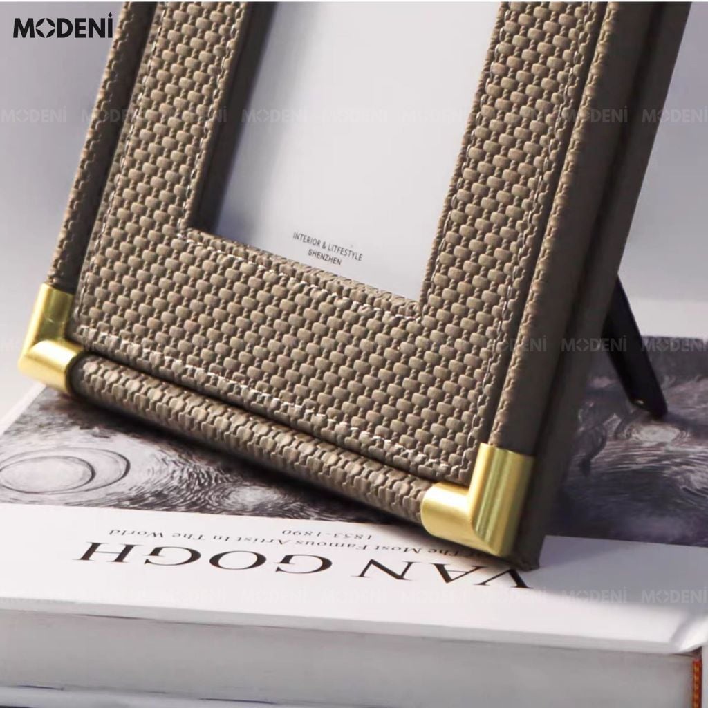 Set Khung Ảnh Dari Da Phối Kim Loại Mạ Crom Cho Kệ Tủ Hiện Đại