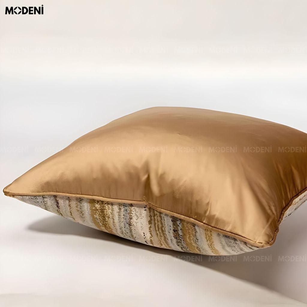 Vỏ Gối Sofa Waveform – Vải Jackquard Phối Nhung Họa Tiết Sọc Loang Ánh Kim May Dập Nổi Hiện Đại