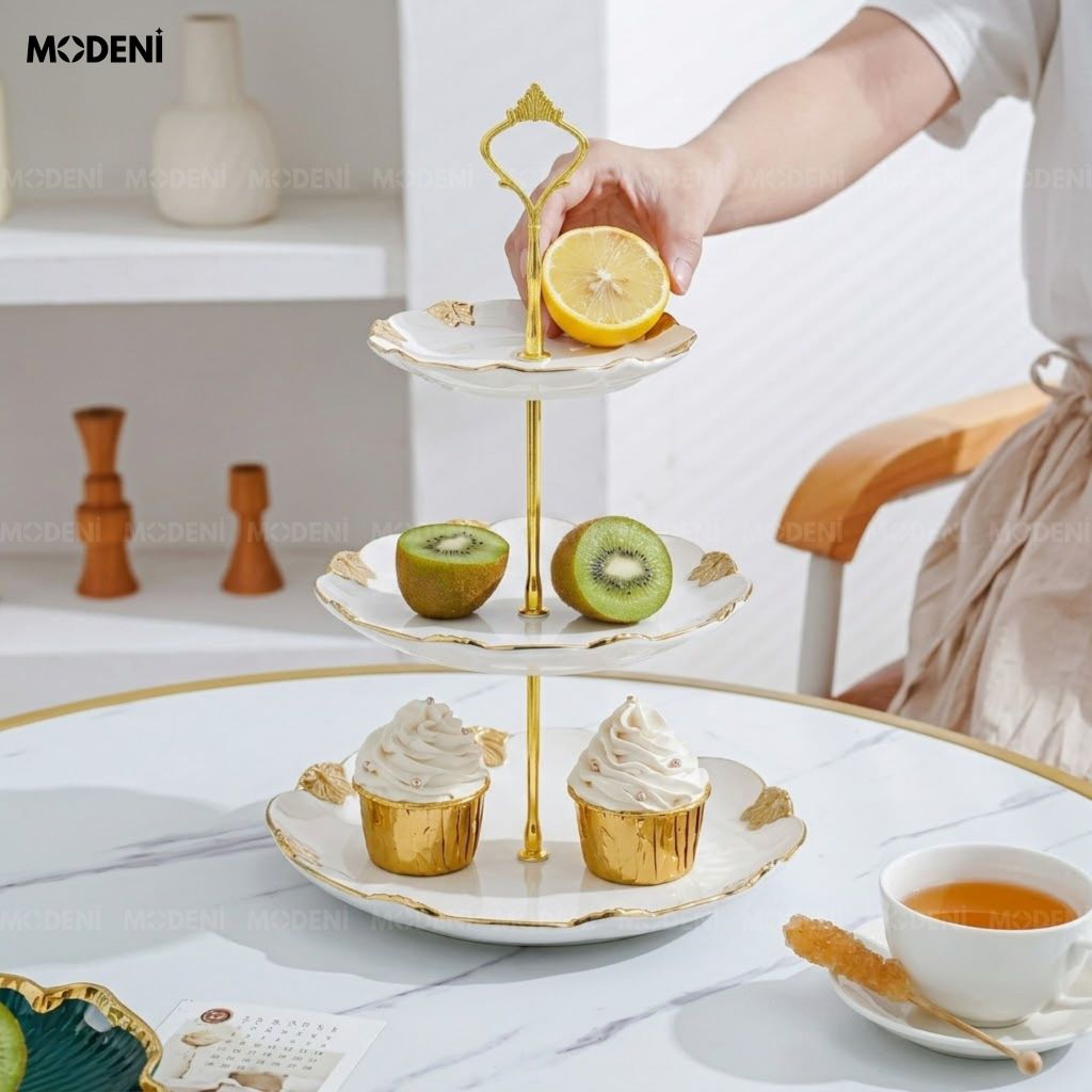Khay 3 Tầng Mariposa Sứ Phối Kim Loại Phong Cách Châu Âu Viền Vàng Họa Tiết Bướm Cho Tiệc Trà