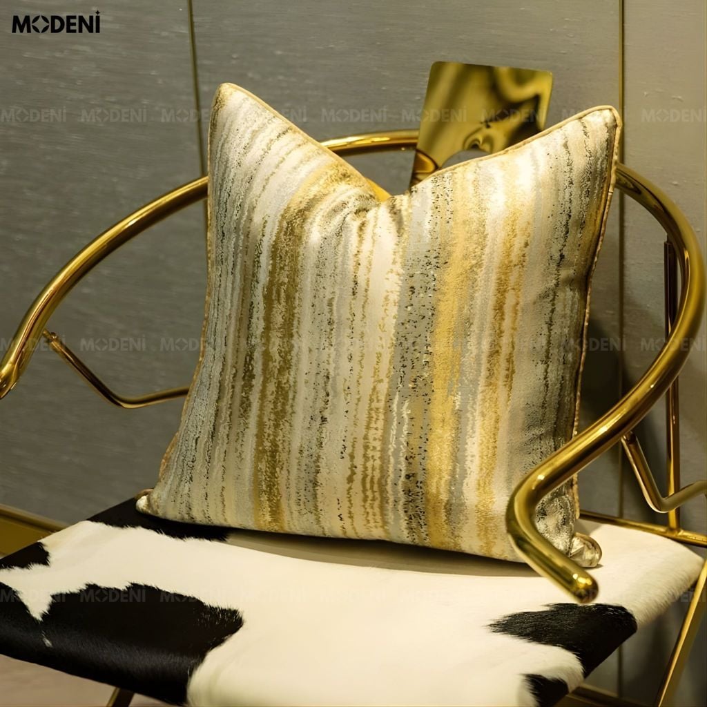 Vỏ Gối Sofa Waveform – Vải Jackquard Phối Nhung Họa Tiết Sọc Loang Ánh Kim May Dập Nổi Hiện Đại