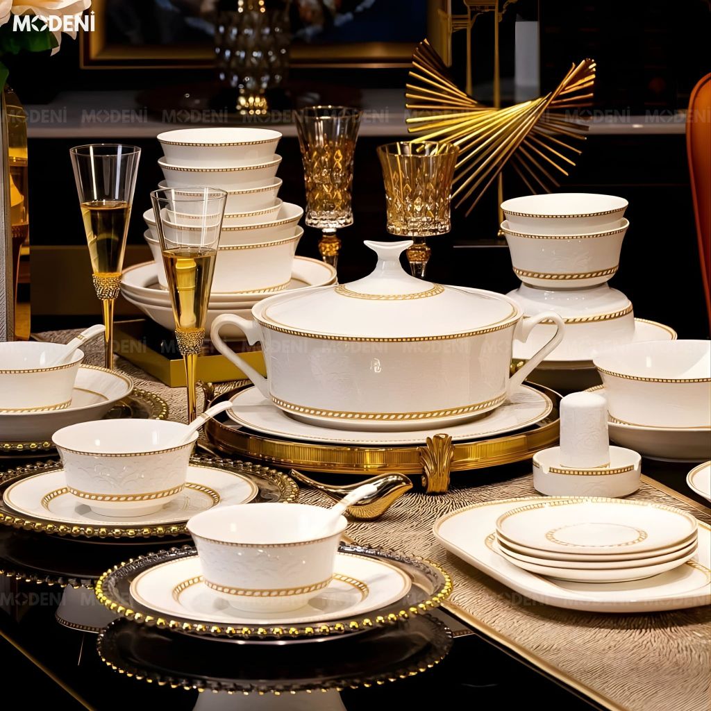 Bộ Chén Đĩa Sứ Xương Cao Cấp Valeria Gold – Họa Tiết Khắc Nổi Sang Trọng Phối Viền Vàng Kim Thanh Lịch, Tinh Hoa Nghệ Thuật Bàn Tiệc Hiện Đại
