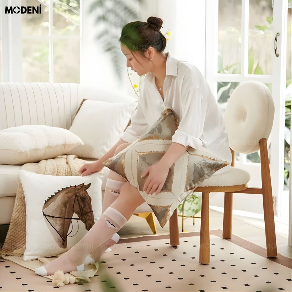 Vỏ Gối Sofa Sway – Vải Jacquard Phối Nhung Họa Tiết Kim Tự Tháp May Dập Nổi Bắc Âu