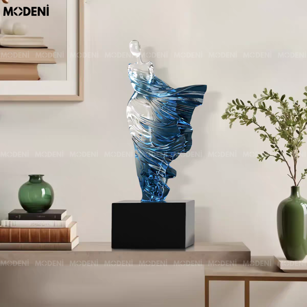 Tượng Breeze Blue Decor Nghệ Thuật Cao Cấp – Dáng Chuyển Động Mềm Mại, Tôn Vẻ Sang Trọng Cho Phòng Khách & Kệ Tủ