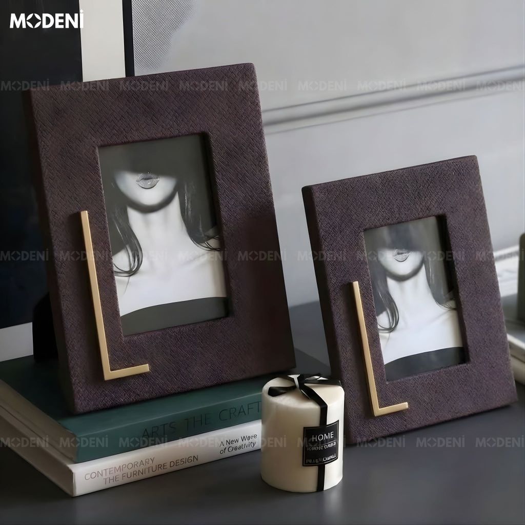 Set Khung Ảnh Deni Đen Đỏ Họa Tiết Vân Da Đà Điểu Phối Kim Loại Cao Cấp Cho Bàn Console Hiện Đại Sang Trọng