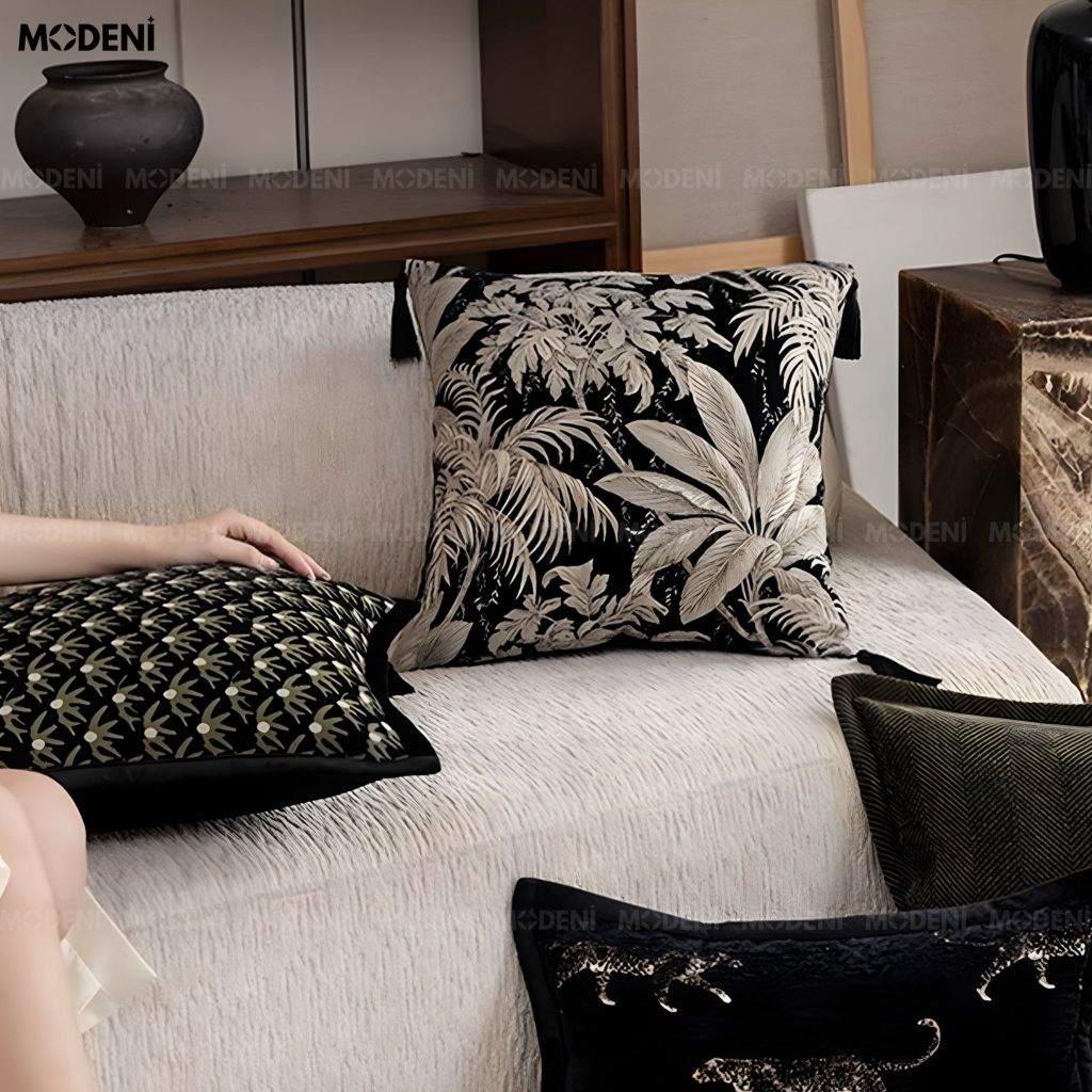 Vỏ Gối Sofa Wandar – Vải Chenille Họa Tiết Lá Nhiệt Đới Dệt Nổi Cổ Điển