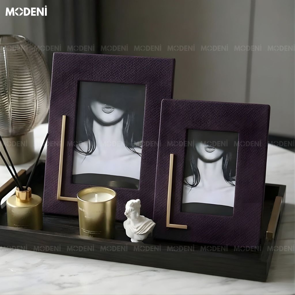 Set Khung Ảnh Deni Đen Đỏ Họa Tiết Vân Da Đà Điểu Phối Kim Loại Cao Cấp Cho Bàn Console Hiện Đại Sang Trọng