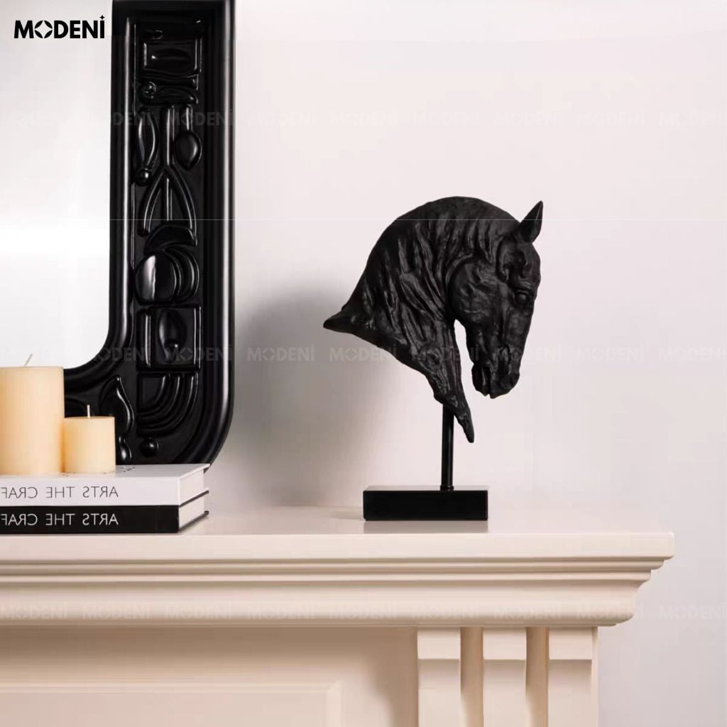 Tượng Đầu Ngựa Corvus Resin Nguyên Khối Phong Cách Modern Luxury Trang Trí Tủ Kệ