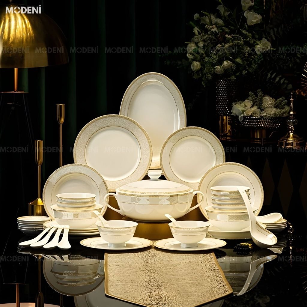 Bộ Chén Đĩa Sứ Xương Elara Cao Cấp – Viền Vàng Ngọc Trai Tinh Xảo, Mang Đậm Khí Chất Hoàng Gia Cho Bàn Tiệc Sang Trọng