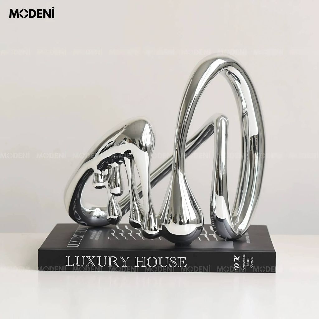 Set Decor Silver Equestrian Cao Cấp Phong Cách Modern Luxury Kết Hợp Timeless Elegance
