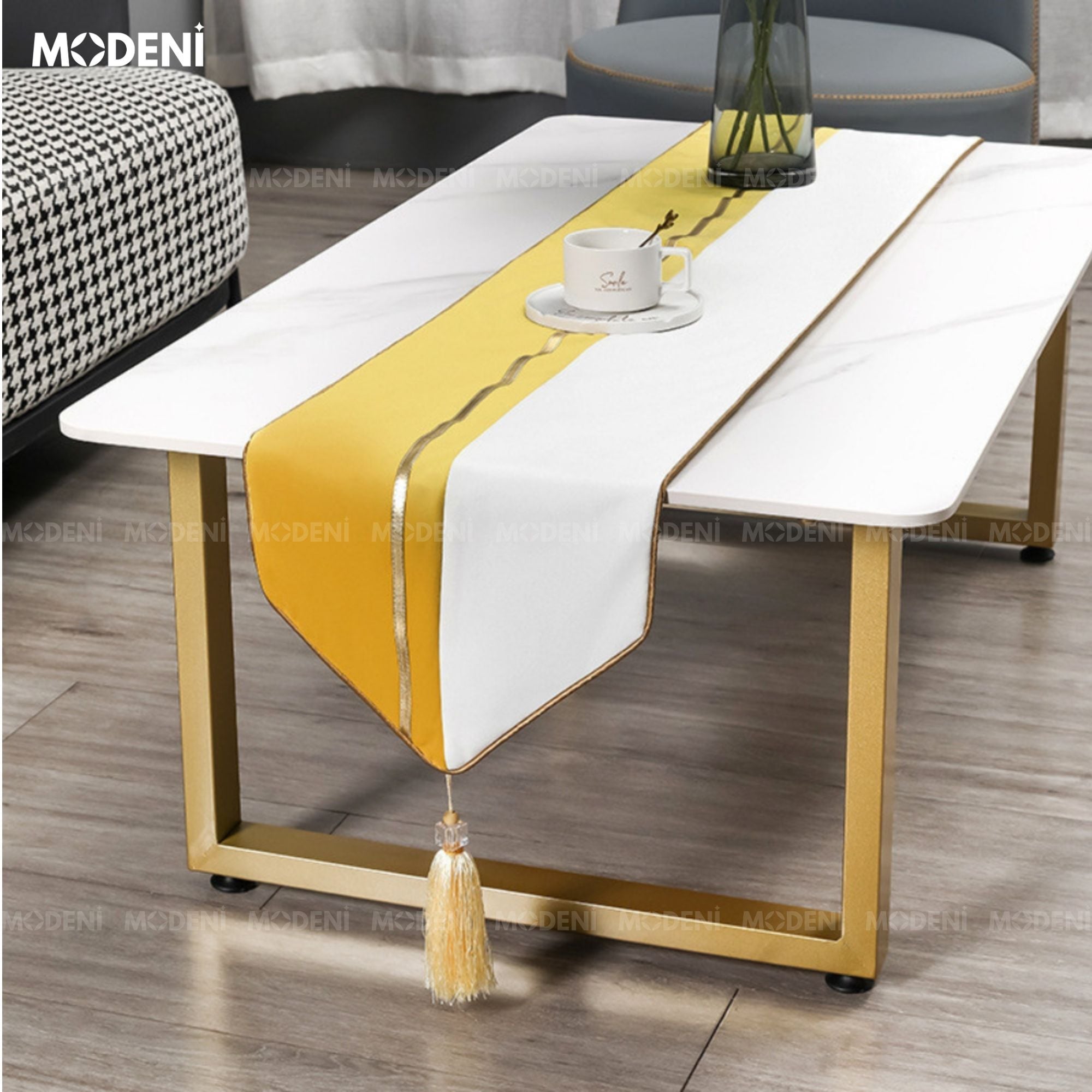  Khăn Bàn Table Runner Yellow Renai Cao Cấp – Thiết Kế Trắng Xám Ánh Vàng Thanh Lịch – Dành Cho Bàn Sofa, Bàn Tiệc Dài 1m8 – 2m4 