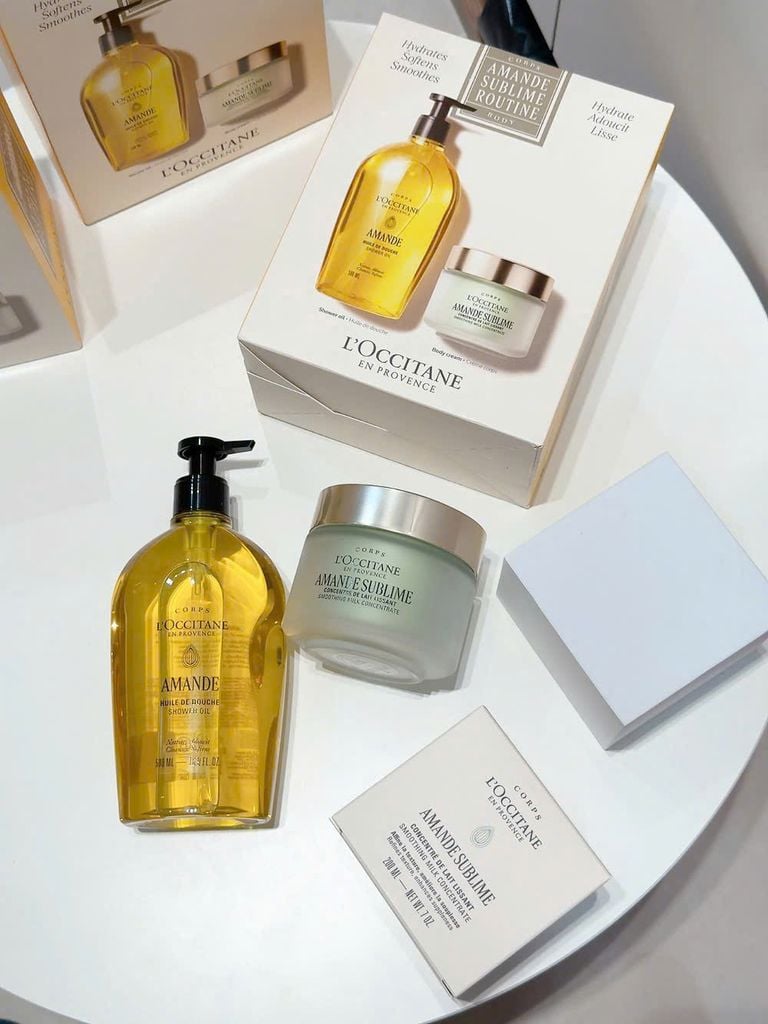 Set Sữa Tắm + Kem Dưỡng Da L'Occitane Almond Shower Oil With Almond Milk Concentrate (500ml + 200ml)