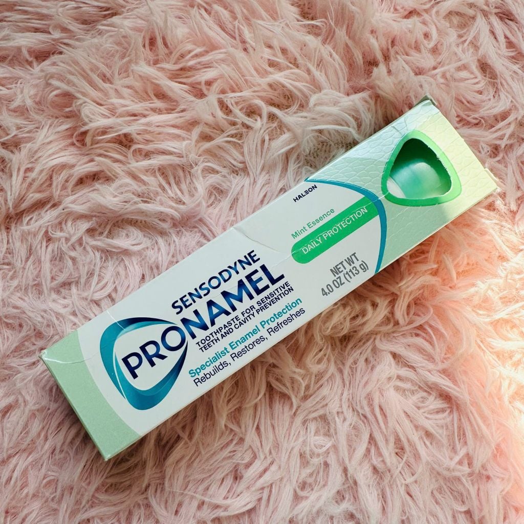Kem đánh răng giảm ê buốt Sensodyne Toothpaste bản Mỹ