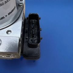 Cụm điều khiển phanh ABS Nissan Rogue	đời 2008–2011 Hàng tháo xe zin mới 90% đặt mỹ 18 ngày. Mã  47660-JM03A / 47660JM03A