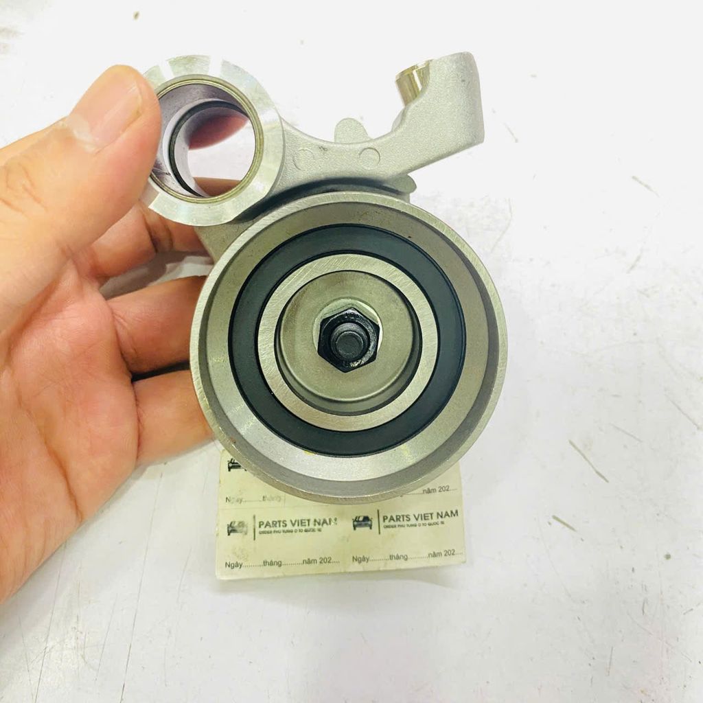 tăng cam Toyota Land Cruiser Series 100, 200 (UZJ100, UZJ200), Lexus LX470, LS400, LS430 (UCF30), GS300, GS430, GS460 (JZS160, UZS161), SC430 (UZZ40). Đời 1989 - 2016. Hàng japan. 1350550030