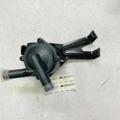 Bơm nước phụ BMW 5 Series (F10, F11, G30, G31), 6 Series (F06, G32), 7 Series (F01, G12), 8 Series ( G15, G16), X5 (E70, F15, G05), X6 (E71, F16, G06). Động cơ N55, N63, N20. Đời 2009 - 2023. Hàng Pierburg Đức. Mã 11515A36581, 11517584219, 11517629916