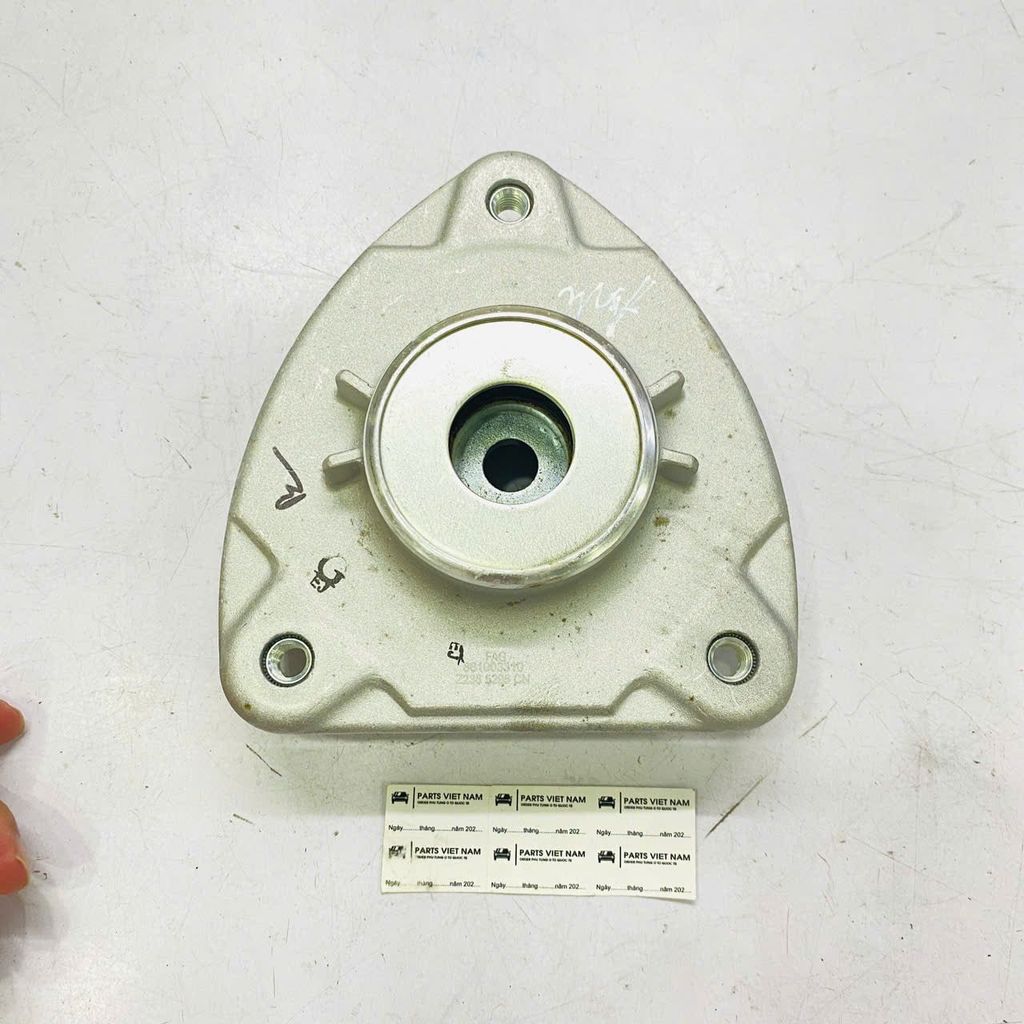 Bát bèo giảm xóc trước Mercedes A-CLASS (W176) A160, A180, A200, A220. Đời 2011 - 2019. Hàng FAG. Mã A2463230020