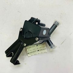 Bơm nước phụ BMW 5 Series (F10, F11, G30, G31), 6 Series (F06, G32), 7 Series (F01, G12), 8 Series ( G15, G16), X5 (E70, F15, G05), X6 (E71, F16, G06). Động cơ N55, N63, N20. Đời 2009 - 2023. Hàng Pierburg Đức. Mã 11515A36581, 11517584219, 11517629916