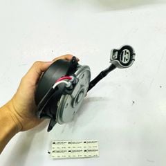 Mô tơ quạt két nước Lexus RX300, RX330, RX350 (GSU35), RX270, RX350, RX450h (AGL10, GGL15, GYL1). Đời 2003 - 2015. Hàng Denso. Động cơ 2GR-FE, 1AR-FE. Mã 1636331160