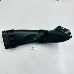 Ống hút gió (Ống dẫn khí nạp) BMW 5-Series (F11 Touring) 535i, 535i xDrive, 6-Series (F06, F12, F13) 640i, 640i xDrive, 7-Series (F01, F02, F03, F04) 740i, 740Li, 740i xDrive. Động cơ N55. Đời 2009 - 2018. Hàng Bmtsr. Mã 13717582310