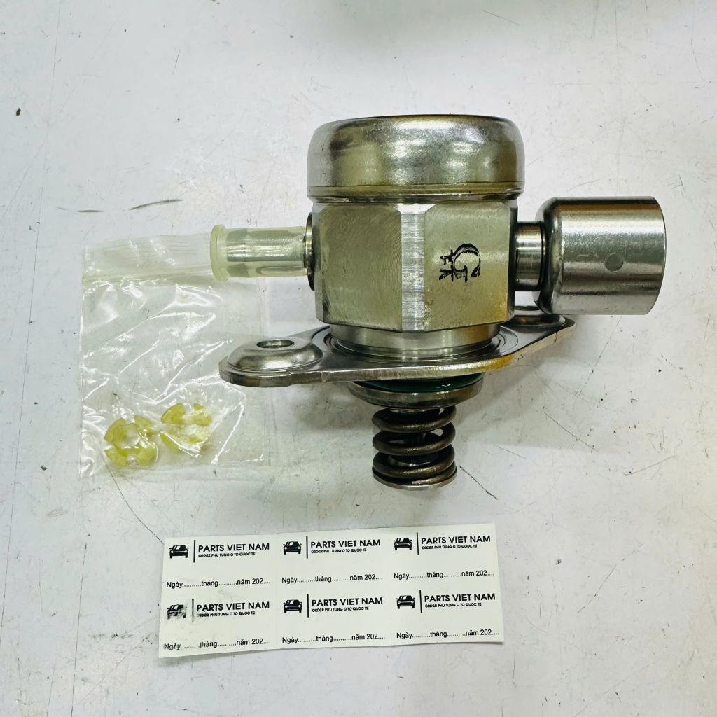 Bơm cao áp Mercedes C-CLASS (W205, S205, C205, A205). Động cơ M274. Đời 2013 - 2023. Hàng VDO. Mã A2740700501, 2910003241800