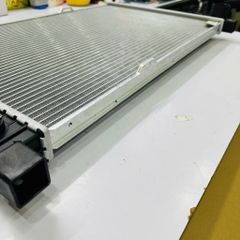 Két nước làm mát Mercedes Benz C-Class (W203) C180, C200, C230, C240, C320, C220 W203. Đời 2000 - 2011. Hàng BMTSR. Mã A2035000200
