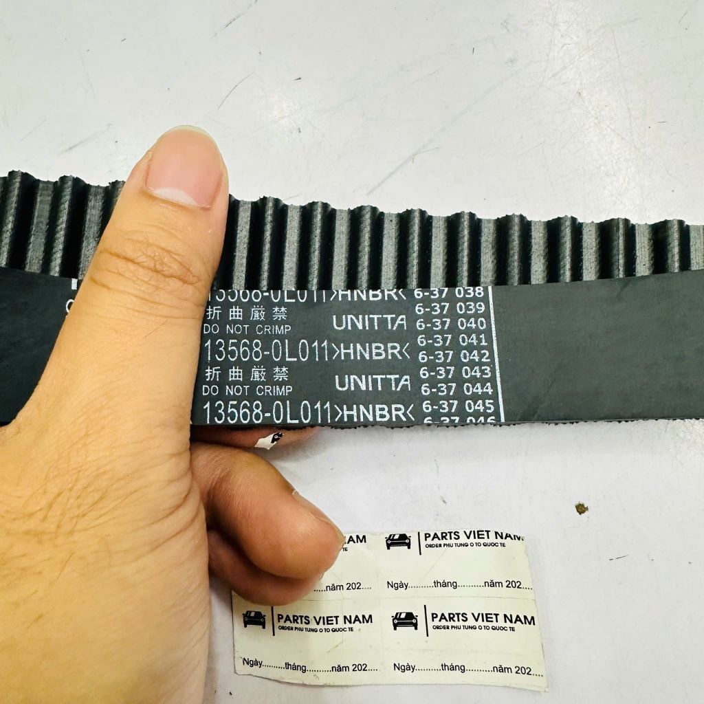 Dây curoa cam Toyota Fortuner (TGN51, GGN50),Hiace (LH2), Land Cruiser Prado (KDJ150, LJ150, GDJ150, GRJ150). Động cơ 1KD, 2KD. Đời 2004 - 2017. Hàng Oem Japan. Mã 1356839016, 1356809131